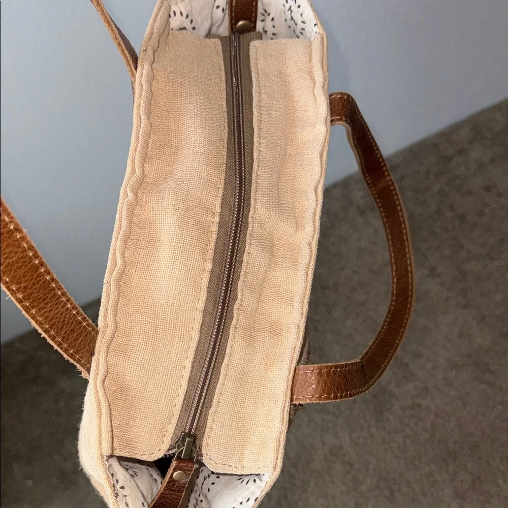 Myra Brown Canvas Tote Bag - Picture 5 of 12